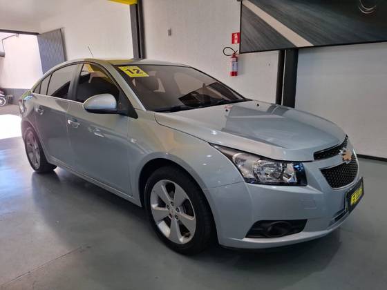 CHEVROLET CRUZE 1.8 LT 16V FLEX 4P MANUAL CHEVROLET CRUZE 1.8 LT 16V FLEX 4P MANUAL